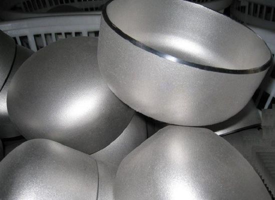 Le noir de chapeau de tuyau d'acier soudé par bout a galvanisé l'acier inoxydable ASTM A182 F304