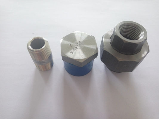 Les garnitures forgées par acier au carbone ASME B16.11 3000# ont fileté le montage forgé par solides solubles