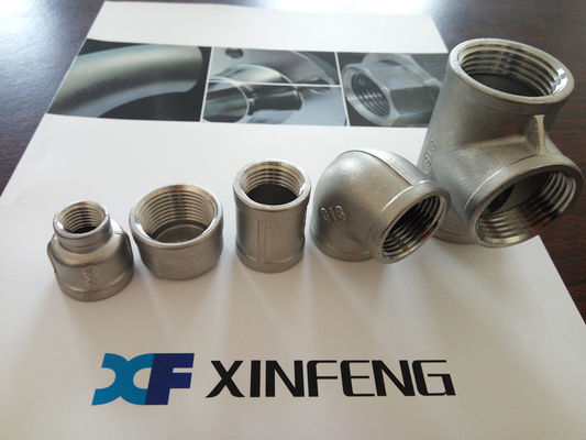 Les garnitures forgées par acier au carbone ASME B16.11 3000# ont fileté le montage forgé par solides solubles