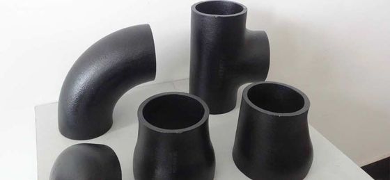 Les garnitures d'acier inoxydable d'acier au carbone écartent SCH5 d'un coup de coude au chapeau de réducteur de CCE d'escroquerie de la pièce en t SCH160