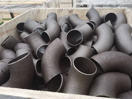 Huile soudée sans couture de rouille de norme ANSI de noir du chapeau SGP JIS B2311 de réducteur de pièce en t de coude
