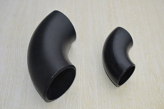 26&quot; à 110&quot; coude noir court Sch40 Sch80 de tuyau de coude soudé bout à bout des garnitures 90Deg