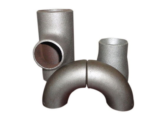 Chapeau sans couture soudé bout à bout en acier de réducteur de pièce en t de coude des garnitures de tube DIN EN10253-1 P265GH