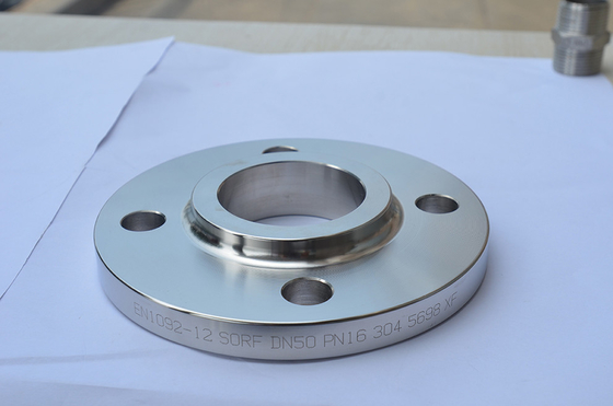 2 bride à souder à emboîtement en acier au carbone 300LBS Asme Ansi B16.5 Asme Ansi B16.47